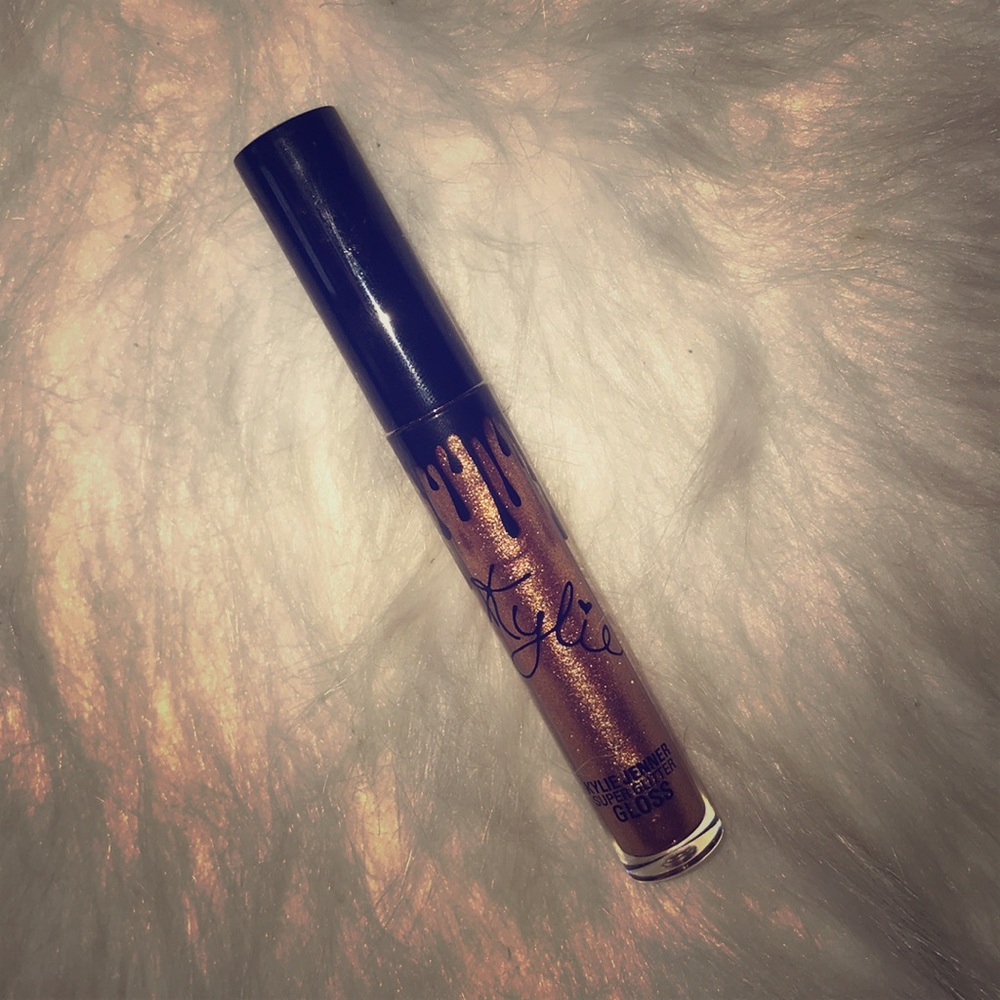 Kylie Jenner Super Glitter Gloss In Glamour